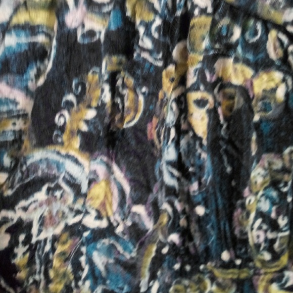 Top - Picture 3 of 5